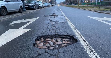 Dziury W Drogach Jak Sobie Z Nimi Radzi Odszkodowania I Technika Jazdy