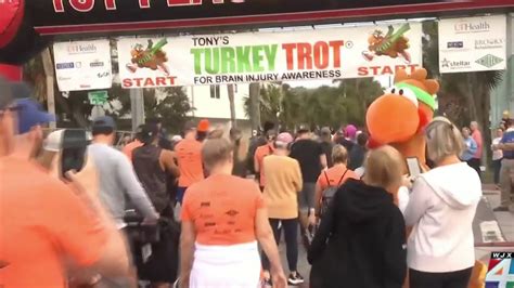 Turkey Trot Annual Charity 5k Feasts On Largest Turnout For