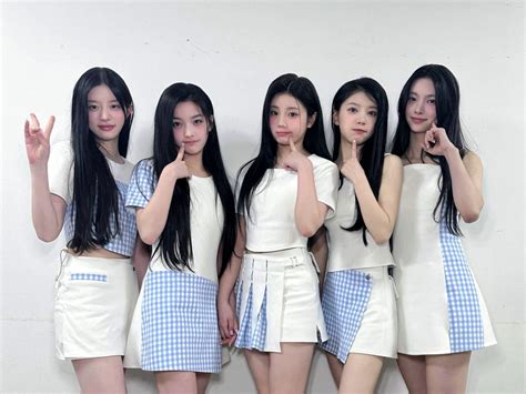 illit members age updated current age  debut age  pop