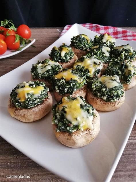 Champiñones rellenos de espinacas y requesón Champiñones rellenos