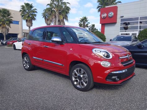 New 2020 FIAT 500L Lounge Hatchback in Orlando #F190087 | Greenway FIAT