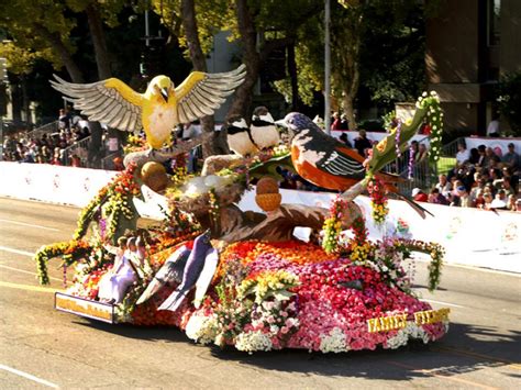 25 Incredible Rose Parade Floats | HGTV