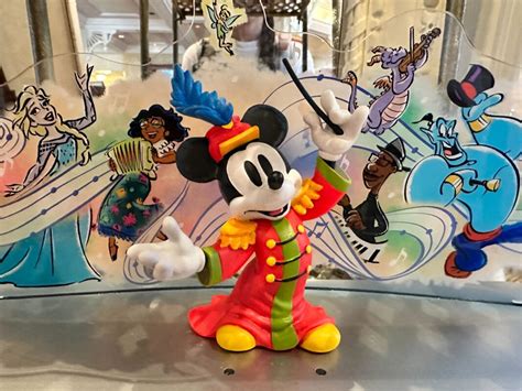 New Disney 100 Years Of Music And Wonder Light Up Figure Strikes Up The