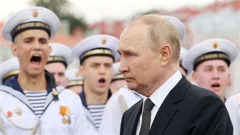 Putin Feuert Marinechef Nach Verlusten Der Schwarzmeerflotte