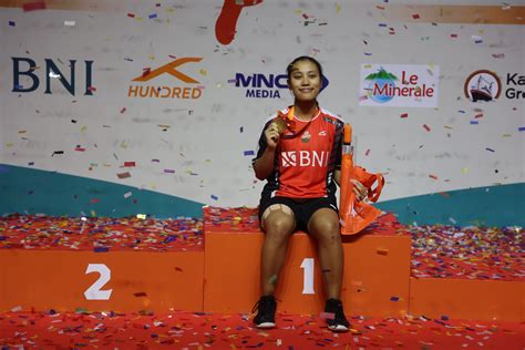 Mutiara Ayu Puspitasari Wins Badminton Asia Junior Championships