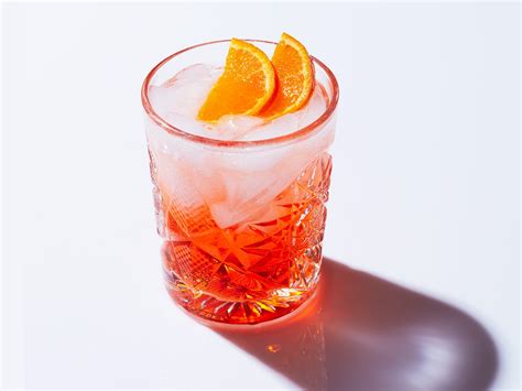 An Easy Aperol Spritz Recipe Plus A No Fail Spritz Guide