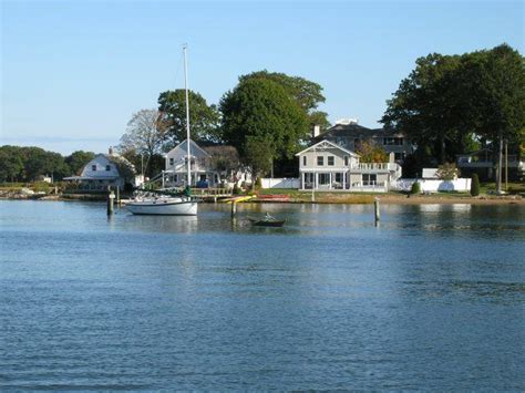 Branford CT Waterfront Homes & Condos