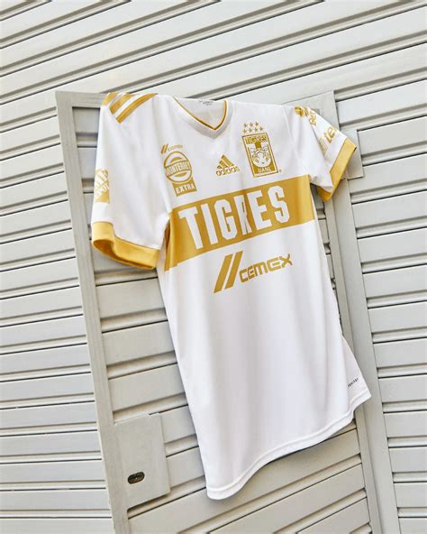 Uniforme Tigres Blanco Con Dorado Atelier Yuwa Ciao Jp