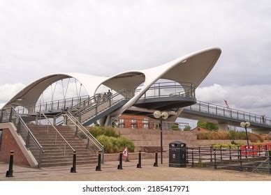 13,899 Footbridge Design Images, Stock Photos & Vectors | Shutterstock