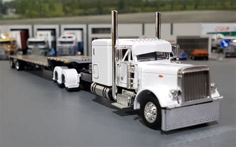 1/64 DCP / FIRST GEAR PETERBILT 379 WHITE WITH DROP DECK TRAILER – TUFFTRUCKS SCALE MODELS