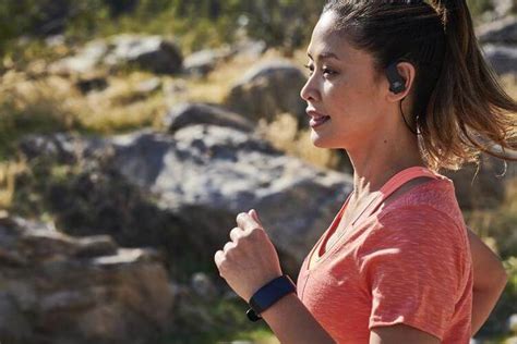 Обзор JBL Endurance Sprint – беспроводные наушники для спорта (43$)