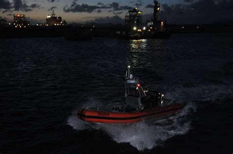 A Coast Guard 26 Foot Cutter Small Boat Crew Scouts Nara And Dvids