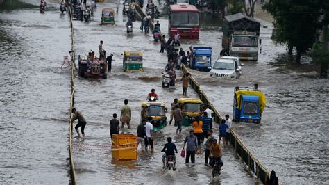 In Pics Heavy Rains Continue To Lash Several States Red Alert In