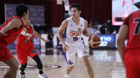 Red Hot TNT Cruises Past Alaska To Claim Top Seed