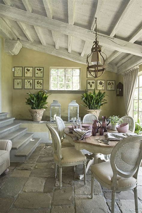 Country Chic In Toscana Soggiorno In Stile Rustico Design Della Sala