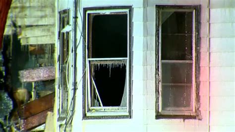 Winnipeg Fire Crews Battle House Fire On College Winnipeg Globalnewsca