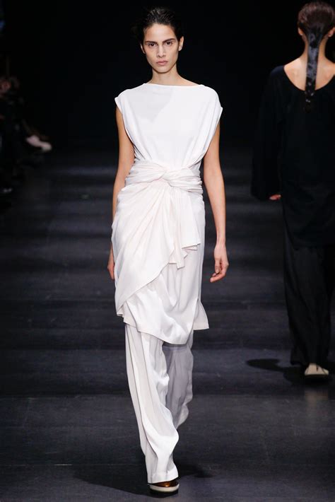 Ann Demeulemeester Fall 2014 Ready To Wear Collection Vogue White Fashion Look Fashion