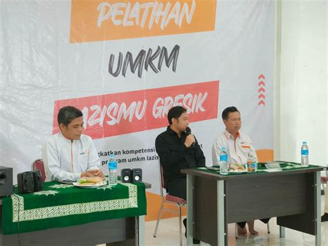 Dorong Perekonomian Di Gresik Lazismu Dan Alfamart Gelontorkan Bantuan