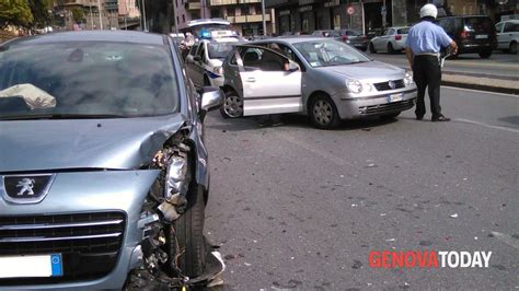 Incidente Stradale In Corso Europa Tre Persone Ferite