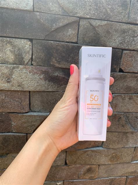 Skintific All Day Light Sunscreen Mist Spf 50 Pa 50ml Kesehatan And Kecantikan Kulit Sabun