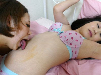 Erika Worships Rukas Belly Button HD Full Version MILF Lesbian Kissing Clips Sale