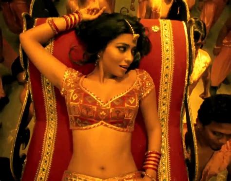 Shriya Saran Nude Pics Page 1