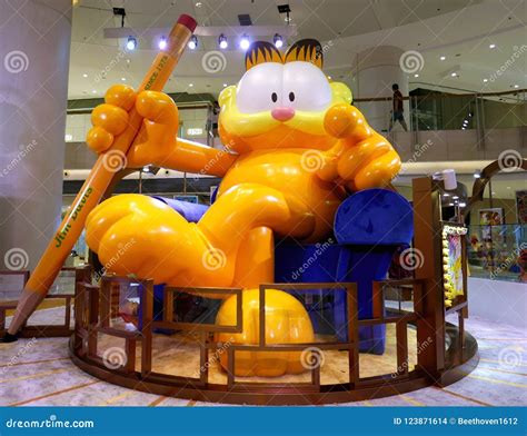 Giant Garfield Cat In Shopping Mall Editorial Stock Image Image Of