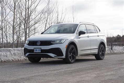 2023 Volkswagen Tiguan Comfortline R-Line Black SUV Review - Reviews