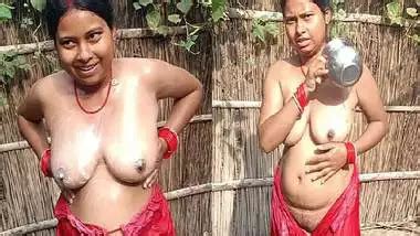 Village Bhabhi Outdoor Nude Bath Captured By Devar Porn Indian Film