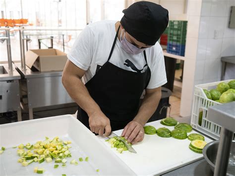 Mercados Comedores Y Universidad El Camino De La Alimentaci N