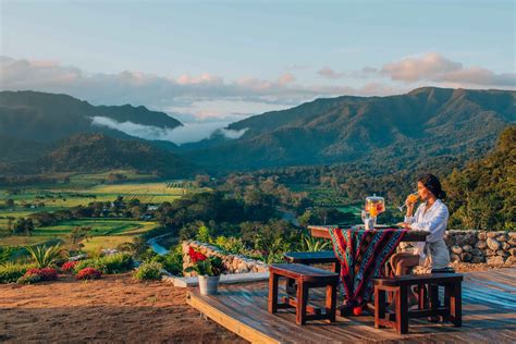 Sleeping Giant Rainforest Lodge, Belize — Room + Wild