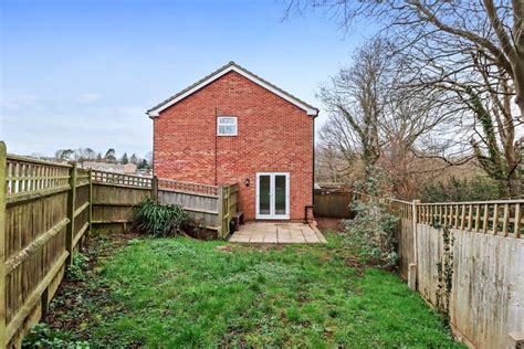 2 Bedroom Property For Sale In Nevill Road Uckfield East Sussex Tn22