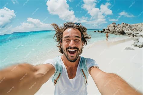 Premium Photo Excited Handsome Man Taking Selfie In The Beach