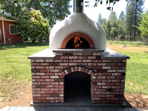 Residential Wood-Fired Pizza Oven | Outdoor kitchen, Pizza oven ...