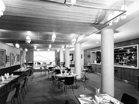 Belgrade Theatre, Coventry: the restaurant and bar | RIBA pix