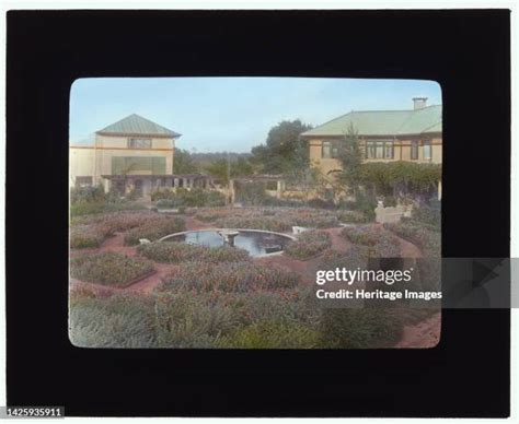 Villa Georgica Pond Photos And Premium High Res Pictures Getty Images