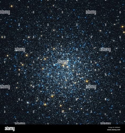 Messier5 Hubble WikiSky Stock Photo Alamy