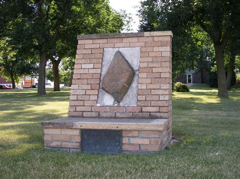 Emmetsburg Ia Blarney Stone From Ireland Displayed On The Courthouse