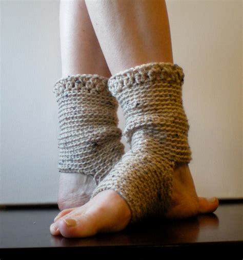 NEW CROCHET BALLET LEG WARMERS PATTERN - Crochet