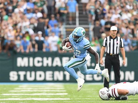 Green Wave Opens Football Season With A Win Over Umass Tulane