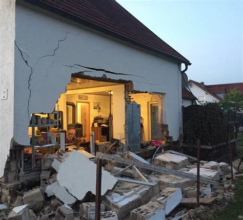 OVB Heimatzeitungen Haus stürzt wegen altem Baufehler ein