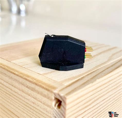 Goldring Elite Moving Coil Cartridge Gyger S Line Contact Nude Diamond Low Mass Pocan Body