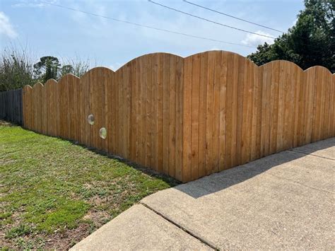 Scalloped Top Wood Privacy Fence Pensacola Fence Construction