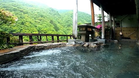 黒部峡谷の大自然に抱かれる宇奈月温泉【延対寺荘】竹久夢二や川端康成ら、文人墨客が愛した老舗旅館の露天風呂｜おでかけ｜nan Nan｜富山を