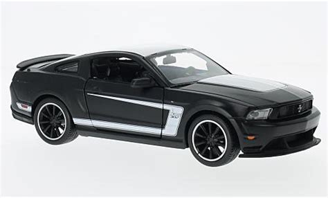 Miniature Ford Mustang 1 24 Maisto Boss 302 Matte Noir Blanche