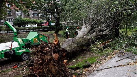 La borrasca Ciarán pone en riesgo a España por lluvias y fuertes