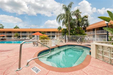 Quality Inn & Suites Tarpon Springs South Tarpon Springs, Florida, US ...