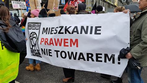 Mieszkania w Polsce i za granicą przez godzinę krytykujemy rynek