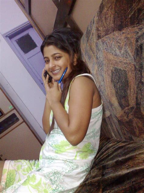 Beautiful Desi Sexy Girls Hot Videos Cute Pretty Photos Hot Desi Women