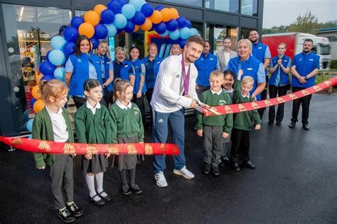 New Aldi Store Has Grand Opening In Doncaster With Help From Team Gp